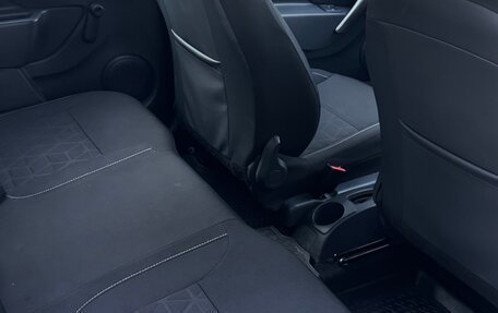 Renault Sandero II рестайлинг, 2015 год, 800 000 рублей, 3 фотография