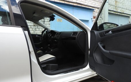 Volkswagen Jetta VI, 2017 год, 1 650 000 рублей, 9 фотография