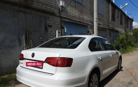 Volkswagen Jetta VI, 2017 год, 1 650 000 рублей, 3 фотография