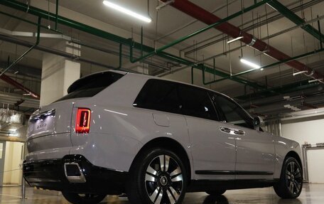 Rolls-Royce Cullinan, 2025 год, 63 000 000 рублей, 2 фотография