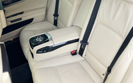 BMW 7 серия, 2012 год, 2 500 000 рублей, 9 фотография