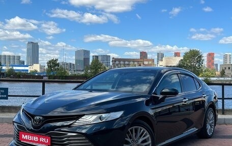 Toyota Camry, 2019 год, 3 230 000 рублей, 1 фотография