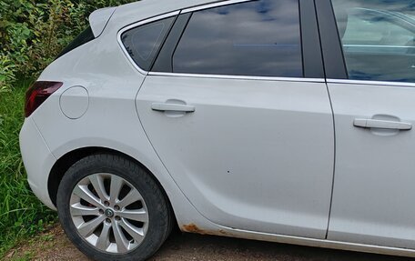 Opel Astra J, 2011 год, 530 000 рублей, 6 фотография