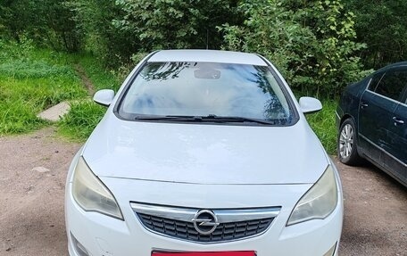 Opel Astra J, 2011 год, 530 000 рублей, 8 фотография