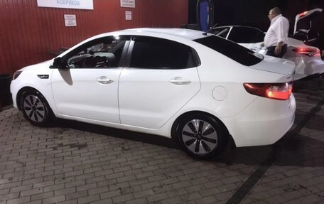 KIA Rio III рестайлинг, 2014 год, 720 000 рублей, 2 фотография