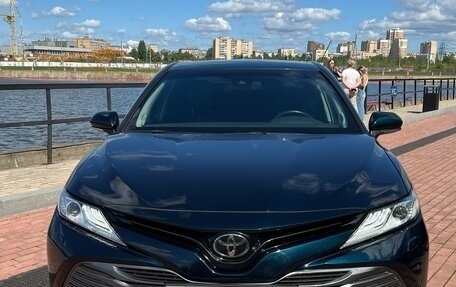 Toyota Camry, 2019 год, 3 230 000 рублей, 5 фотография
