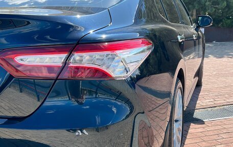 Toyota Camry, 2019 год, 3 230 000 рублей, 10 фотография