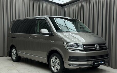 Volkswagen Multivan T6 рестайлинг, 2016 год, 4 299 000 рублей, 2 фотография