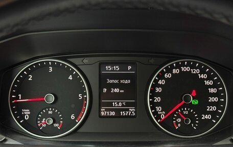 Volkswagen Multivan T6 рестайлинг, 2016 год, 4 299 000 рублей, 10 фотография