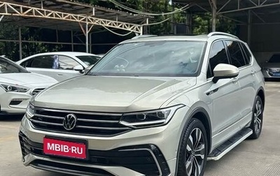 Volkswagen Tiguan II, 2022 год, 2 480 000 рублей, 1 фотография
