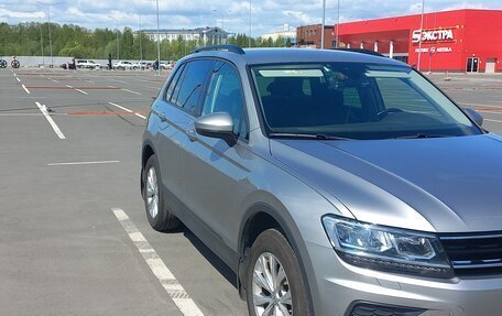 Volkswagen Tiguan II, 2019 год, 2 100 000 рублей, 4 фотография