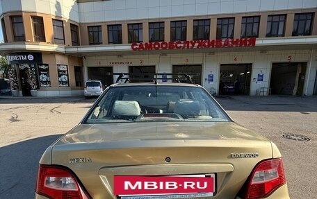 Daewoo Nexia I рестайлинг, 2011 год, 200 000 рублей, 2 фотография