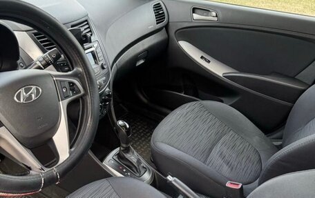 Hyundai Solaris II рестайлинг, 2014 год, 950 000 рублей, 9 фотография