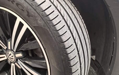 Volkswagen Tiguan II, 2017 год, 2 700 000 рублей, 4 фотография