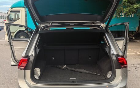 Volkswagen Tiguan II, 2017 год, 2 700 000 рублей, 20 фотография