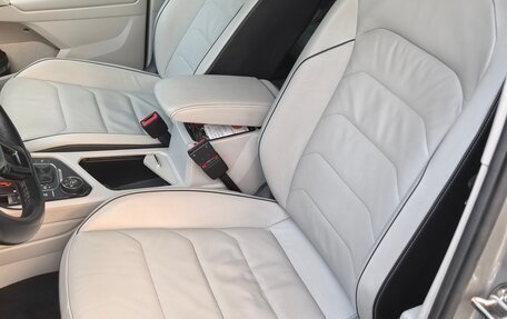 Volkswagen Tiguan II, 2017 год, 2 700 000 рублей, 21 фотография