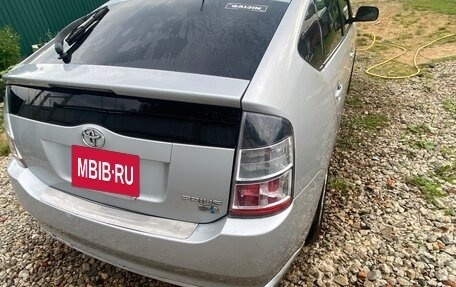 Toyota Prius, 2008 год, 750 000 рублей, 4 фотография