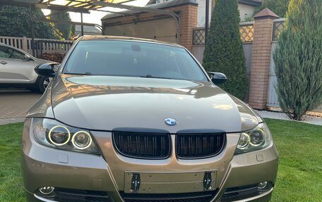 BMW 3 серия, 2007 год, 1 300 000 рублей, 18 фотография