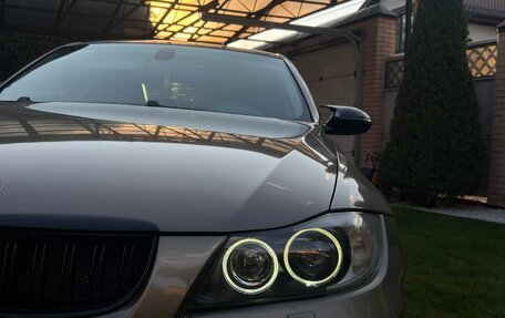 BMW 3 серия, 2007 год, 1 300 000 рублей, 15 фотография