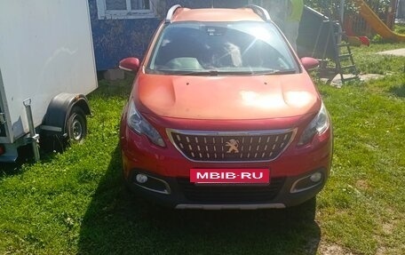Peugeot 2008 II, 2017 год, 1 220 000 рублей, 2 фотография