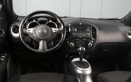 Nissan Juke II, 2011 год, 899 000 рублей, 6 фотография