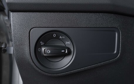 Volkswagen Tiguan II, 2021 год, 3 284 000 рублей, 16 фотография