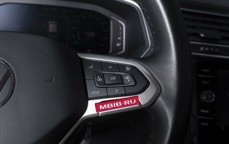 Volkswagen Tiguan II, 2021 год, 3 284 000 рублей, 20 фотография