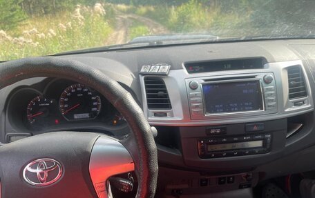 Toyota Hilux VII, 2012 год, 2 800 000 рублей, 6 фотография