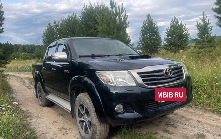 Toyota Hilux VII, 2012 год, 2 800 000 рублей, 2 фотография