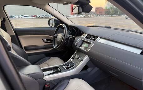 Land Rover Range Rover Evoque I, 2017 год, 3 250 000 рублей, 10 фотография