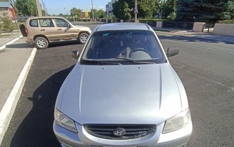 Hyundai Accent II, 2001 год, 220 000 рублей, 2 фотография