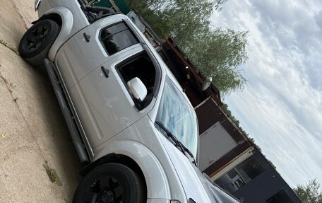 Nissan Navara (Frontier), 2010 год, 1 000 000 рублей, 2 фотография