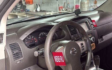 Nissan Navara (Frontier), 2010 год, 1 000 000 рублей, 7 фотография