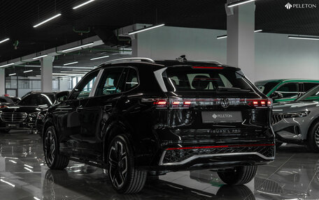 Volkswagen Tiguan, 2024 год, 4 800 000 рублей, 4 фотография