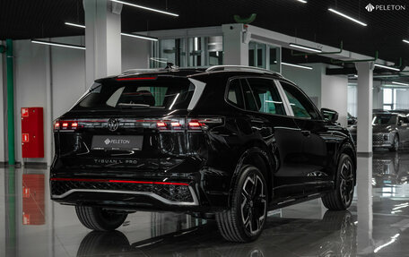 Volkswagen Tiguan, 2024 год, 4 800 000 рублей, 5 фотография
