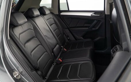 Volkswagen Tiguan II, 2022 год, 2 998 070 рублей, 7 фотография