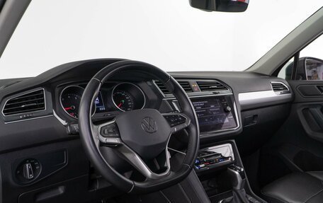 Volkswagen Tiguan II, 2022 год, 2 998 070 рублей, 13 фотография