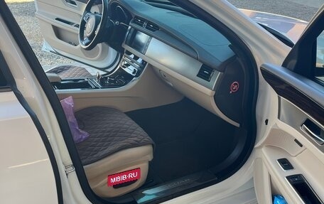 Jaguar XF II, 2016 год, 2 930 000 рублей, 6 фотография