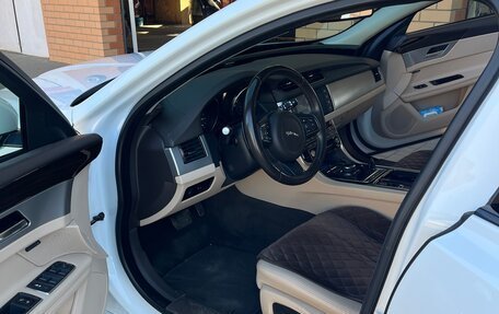 Jaguar XF II, 2016 год, 2 930 000 рублей, 12 фотография