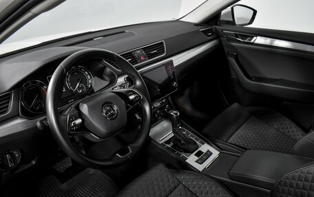 Skoda Superb III рестайлинг, 2020 год, 2 650 000 рублей, 9 фотография