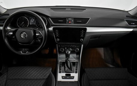 Skoda Superb III рестайлинг, 2020 год, 2 650 000 рублей, 13 фотография