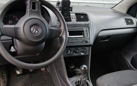 Volkswagen Polo VI (EU Market), 2013 год, 350 000 рублей, 11 фотография