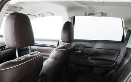 Mitsubishi Outlander III рестайлинг 3, 2020 год, 2 649 000 рублей, 12 фотография