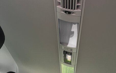 Volkswagen Multivan T6 рестайлинг, 2021 год, 7 250 000 рублей, 18 фотография