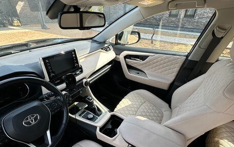 Toyota RAV4, 2020 год, 3 200 000 рублей, 15 фотография