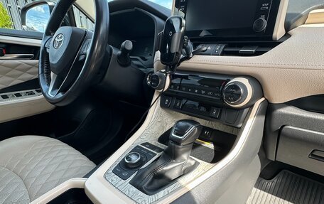 Toyota RAV4, 2020 год, 3 200 000 рублей, 12 фотография