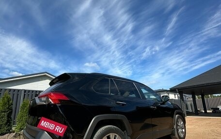 Toyota RAV4, 2020 год, 3 200 000 рублей, 6 фотография