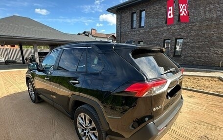 Toyota RAV4, 2020 год, 3 200 000 рублей, 7 фотография