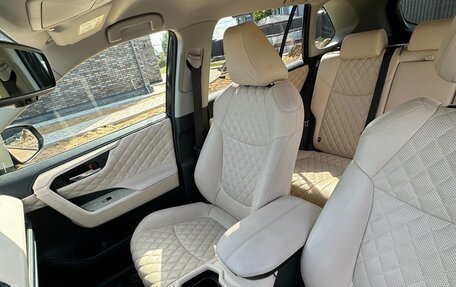 Toyota RAV4, 2020 год, 3 200 000 рублей, 16 фотография