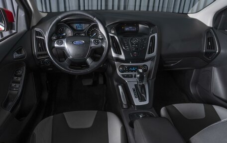 Ford Focus III, 2011 год, 865 000 рублей, 6 фотография